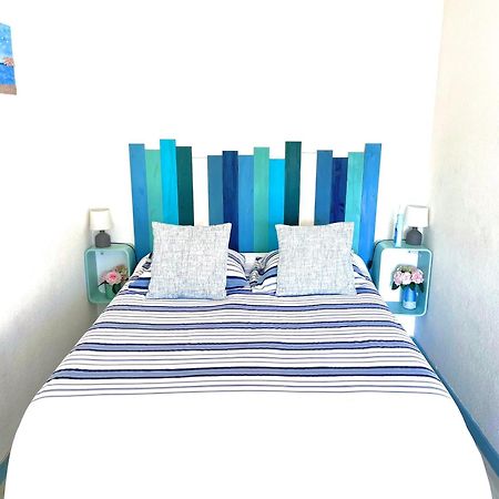 Studio De Standing Climatise, Avec Piscine, Proche De La Mer Frejus Bagian luar foto